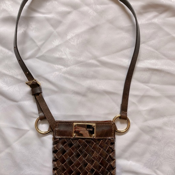 Michael Kors Belt pocket, gold hardware - Picture 2 of 3